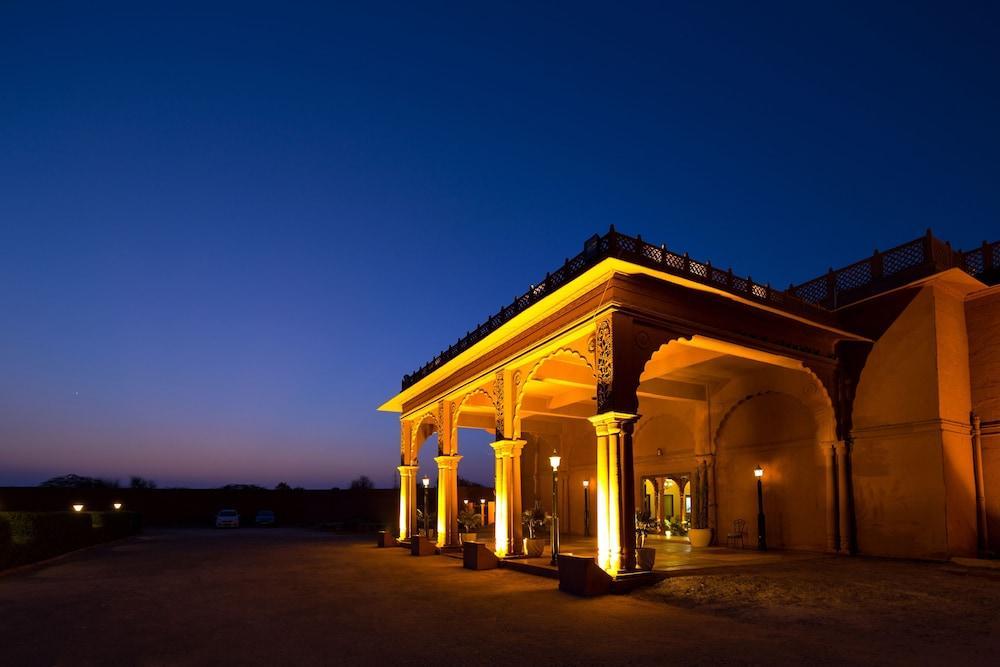 Vesta Palace Hotel 4*