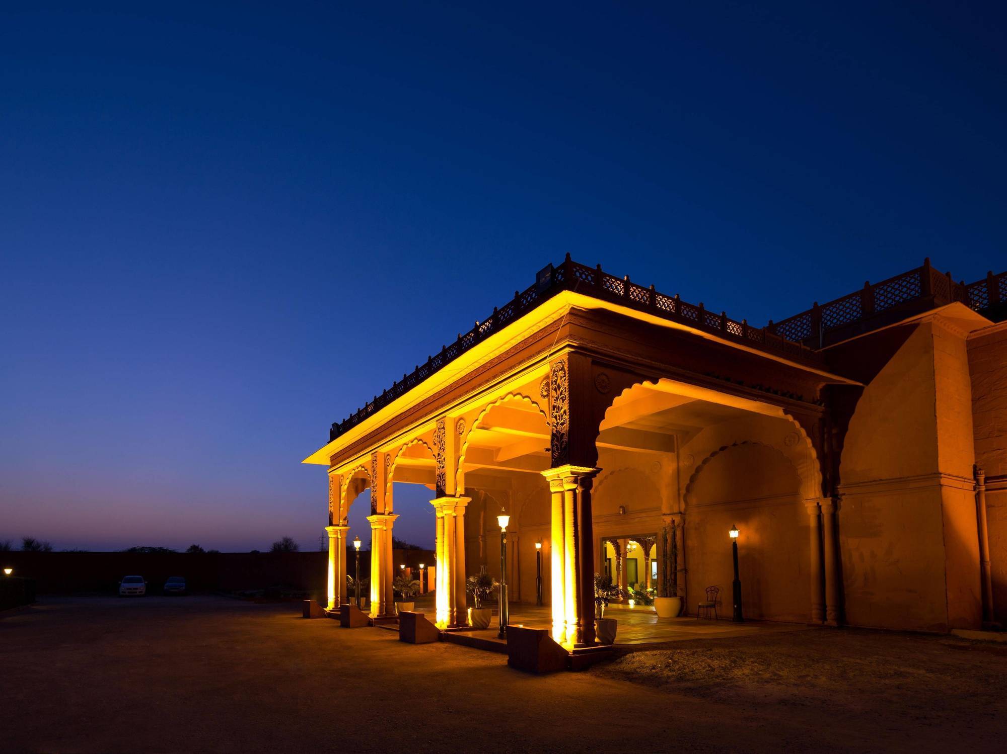 Vesta Palace