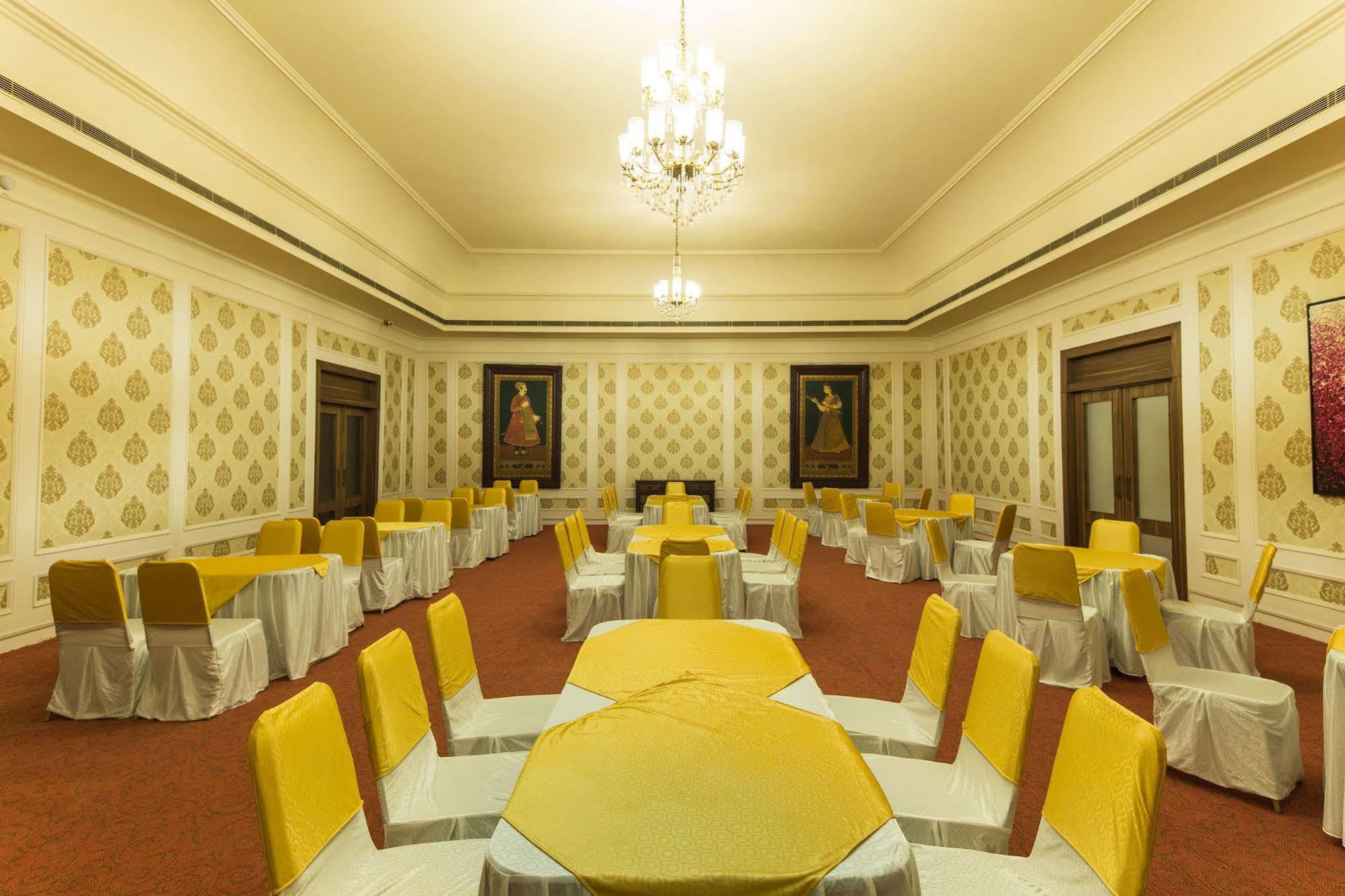 Vesta Palace
