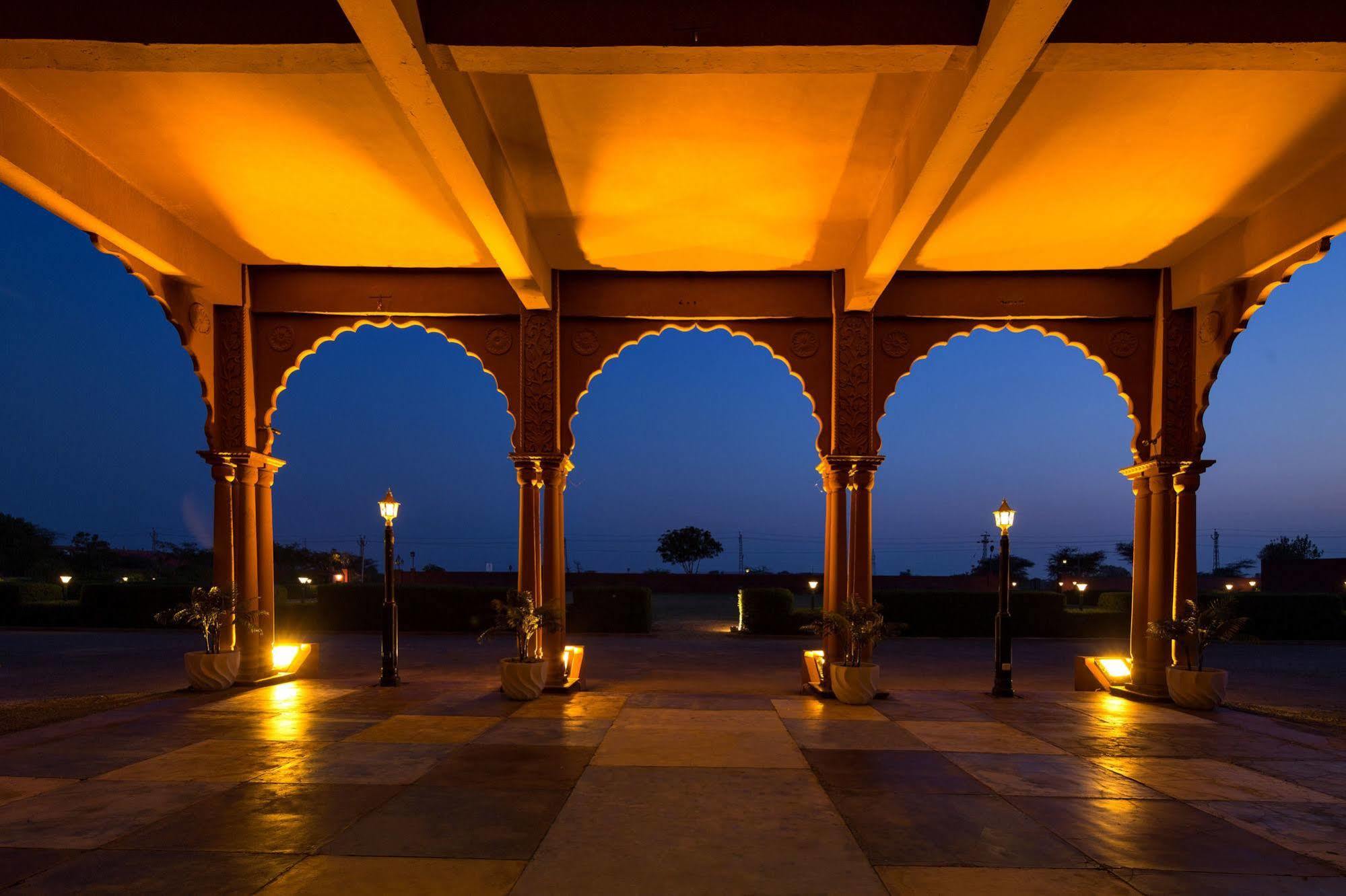 Vesta Palace Hotel 4*